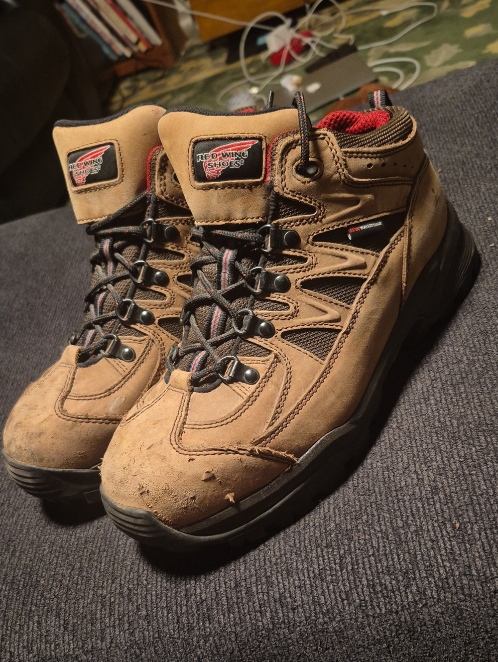 Red Wing Shoes Tan/Brown Lace-Up Men’s Work Boots